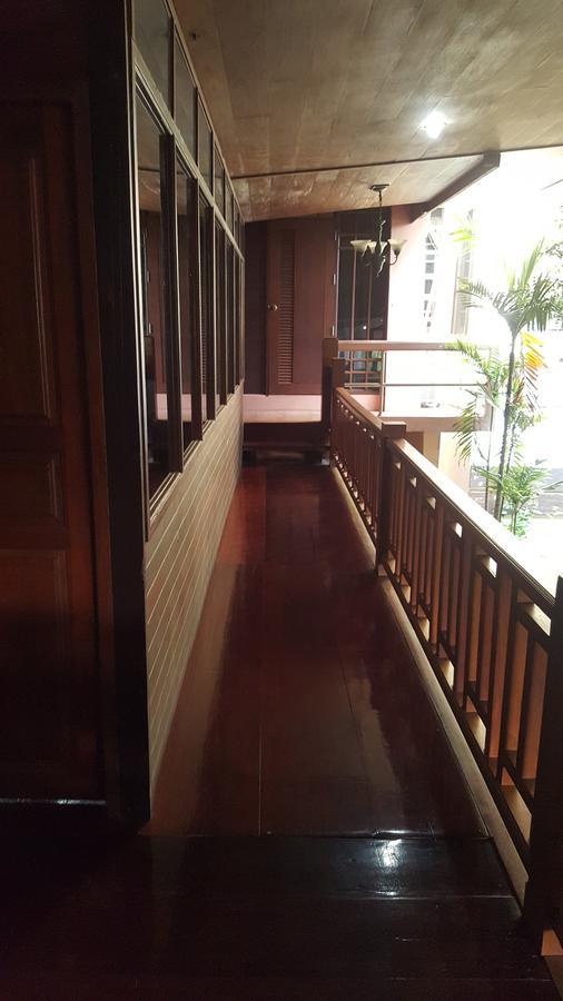 Ruean Mai Chai Khlong Amphawa Extérieur photo