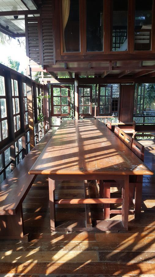 Ruean Mai Chai Khlong Amphawa Extérieur photo